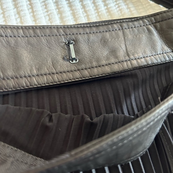 ALC black pleated wrap skirt with leather belt 4 - Picture 8 of 8